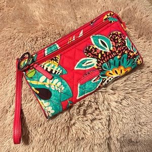 NWOT Vera Bradley Wristlet Wallet